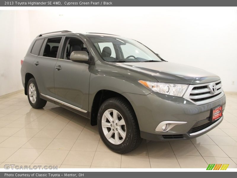 Cypress Green Pearl / Black 2013 Toyota Highlander SE 4WD