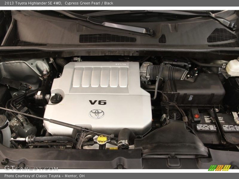 Cypress Green Pearl / Black 2013 Toyota Highlander SE 4WD