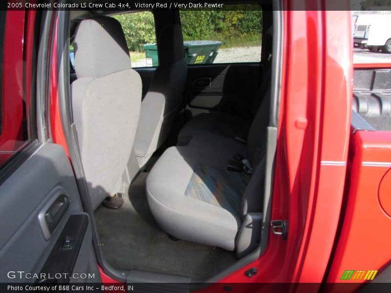 Victory Red / Very Dark Pewter 2005 Chevrolet Colorado LS Crew Cab 4x4