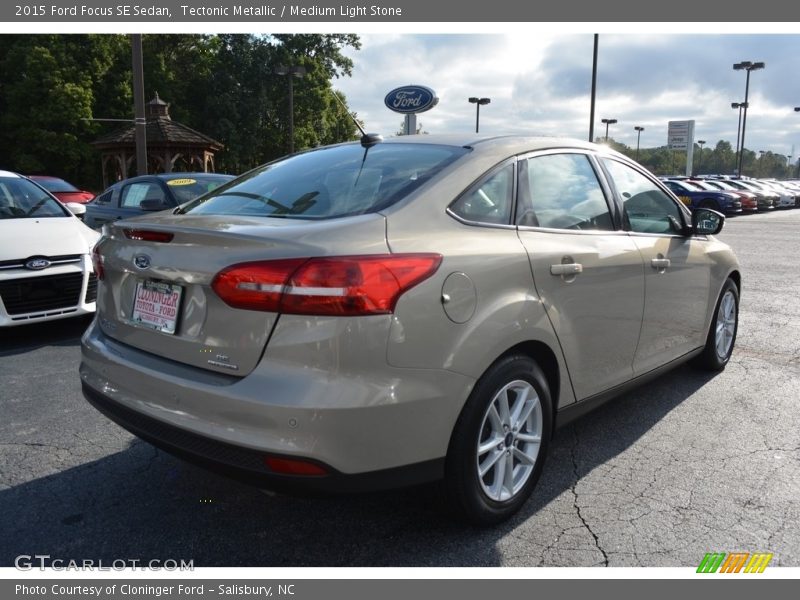 Tectonic Metallic / Medium Light Stone 2015 Ford Focus SE Sedan