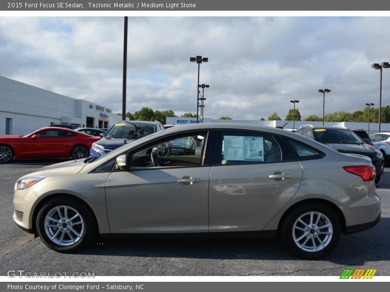 Tectonic Metallic / Medium Light Stone 2015 Ford Focus SE Sedan