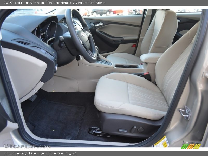 Tectonic Metallic / Medium Light Stone 2015 Ford Focus SE Sedan