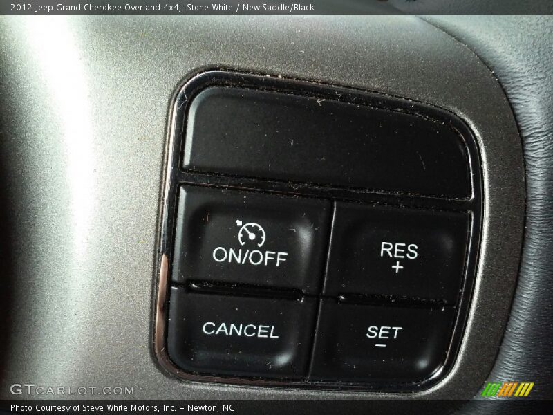 Stone White / New Saddle/Black 2012 Jeep Grand Cherokee Overland 4x4