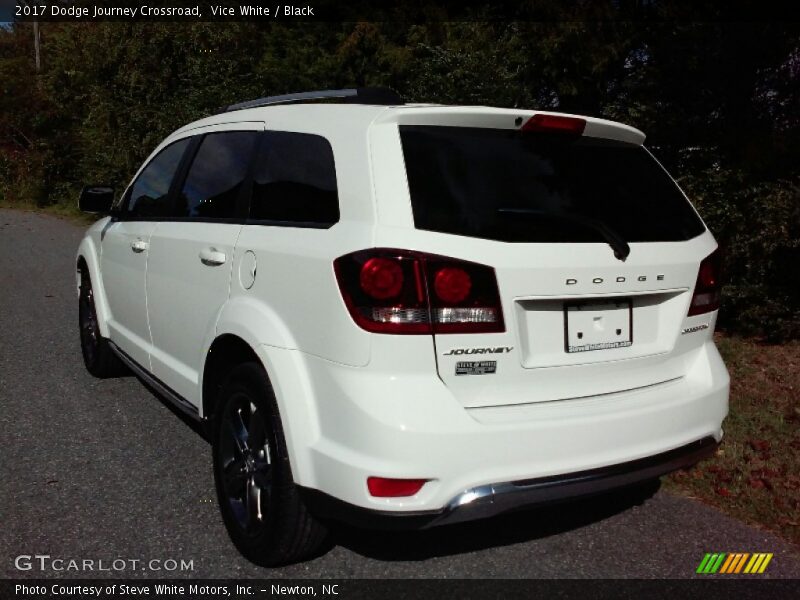 Vice White / Black 2017 Dodge Journey Crossroad