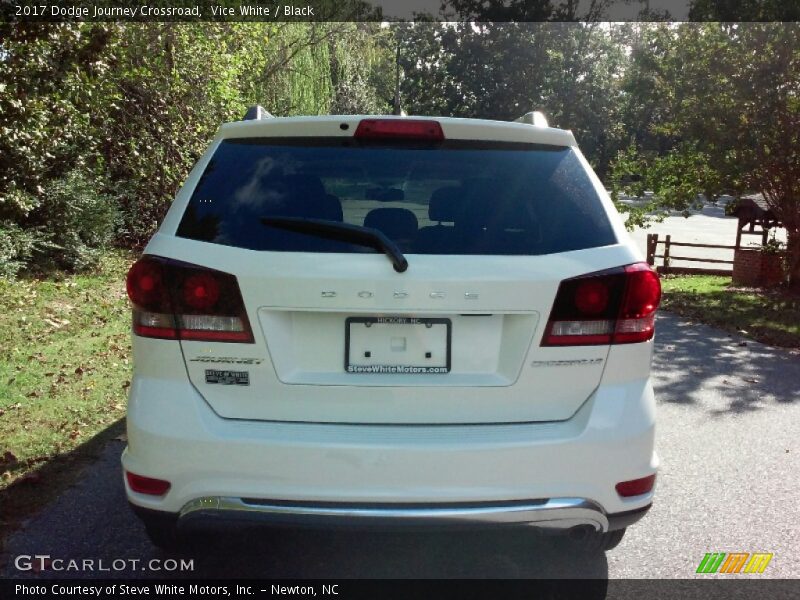 Vice White / Black 2017 Dodge Journey Crossroad