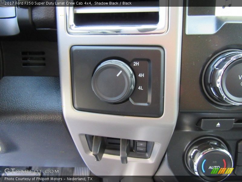 Controls of 2017 F350 Super Duty Lariat Crew Cab 4x4