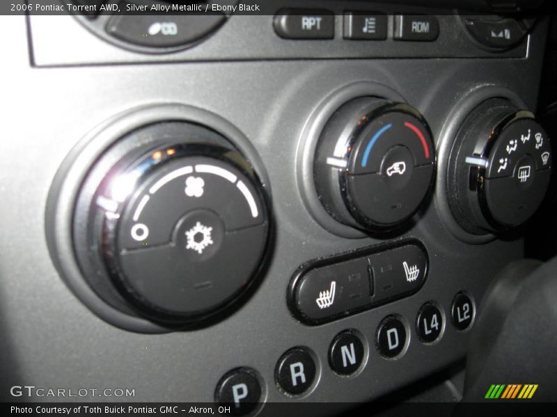 Silver Alloy Metallic / Ebony Black 2006 Pontiac Torrent AWD