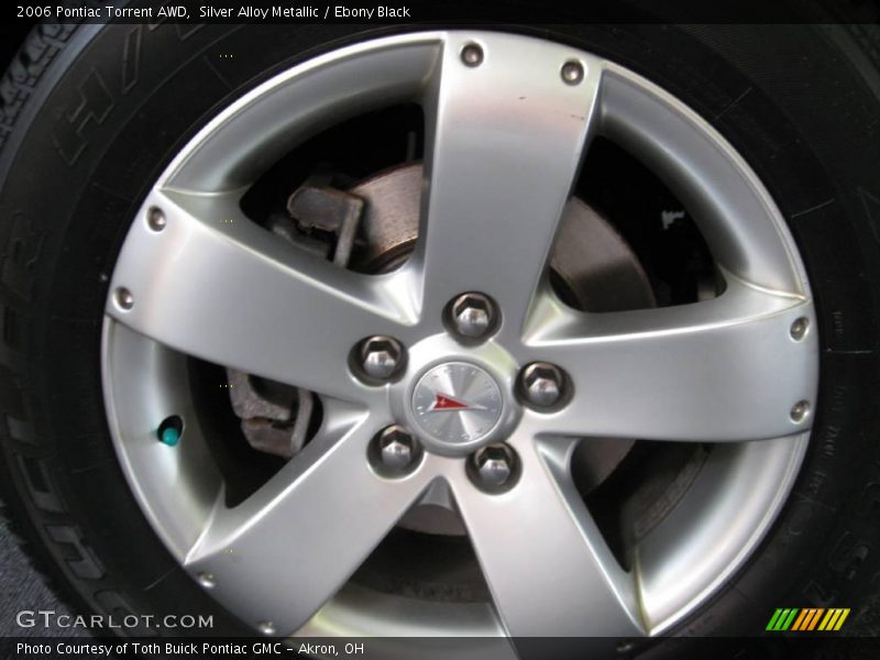 Silver Alloy Metallic / Ebony Black 2006 Pontiac Torrent AWD