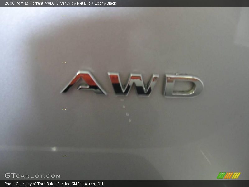 Silver Alloy Metallic / Ebony Black 2006 Pontiac Torrent AWD