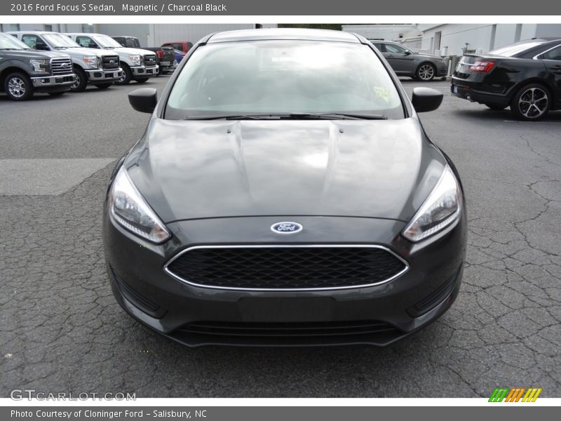 Magnetic / Charcoal Black 2016 Ford Focus S Sedan