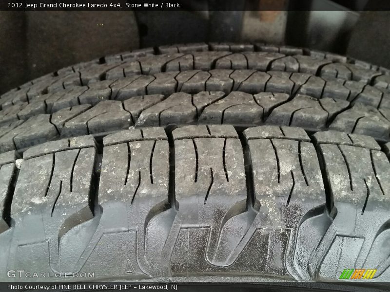 Stone White / Black 2012 Jeep Grand Cherokee Laredo 4x4