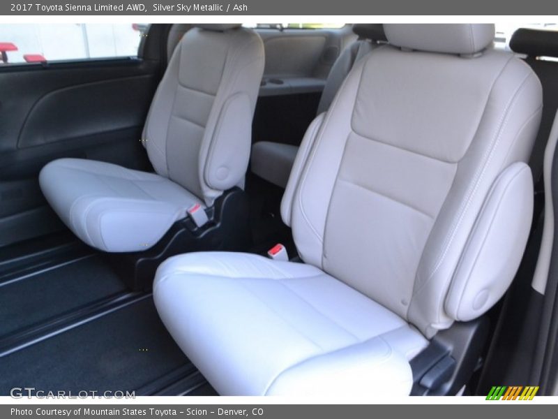 Silver Sky Metallic / Ash 2017 Toyota Sienna Limited AWD