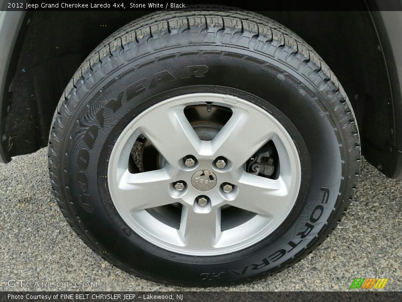 Stone White / Black 2012 Jeep Grand Cherokee Laredo 4x4