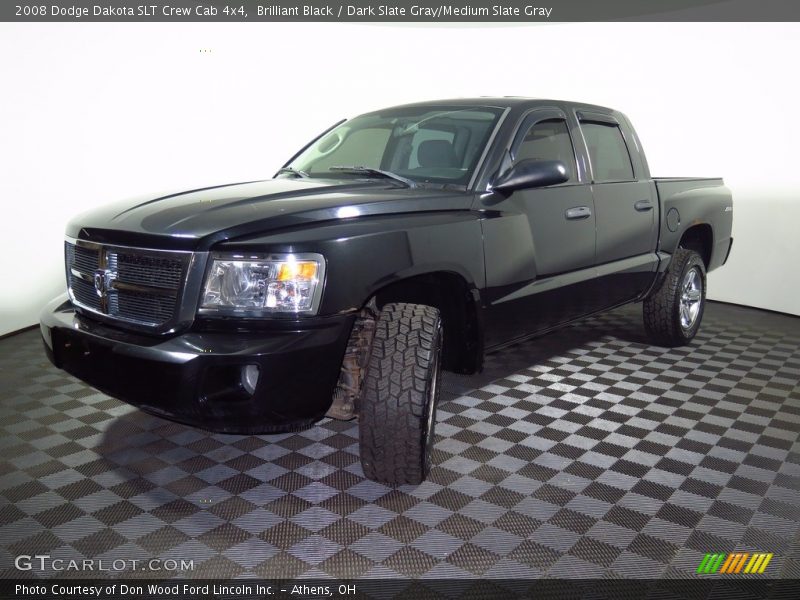 Front 3/4 View of 2008 Dakota SLT Crew Cab 4x4