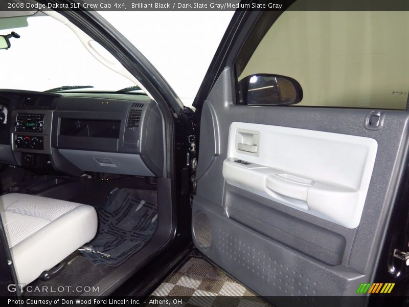 Brilliant Black / Dark Slate Gray/Medium Slate Gray 2008 Dodge Dakota SLT Crew Cab 4x4