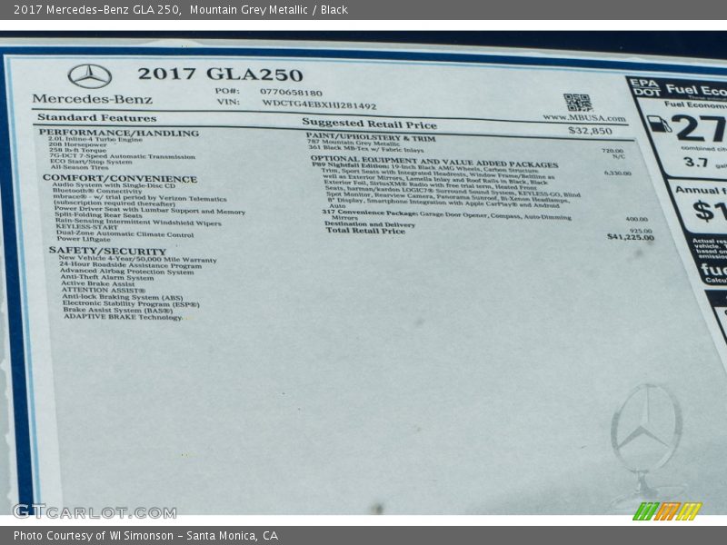 Mountain Grey Metallic / Black 2017 Mercedes-Benz GLA 250