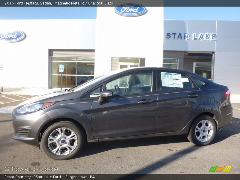 Magnetic Metallic / Charcoal Black 2016 Ford Fiesta SE Sedan