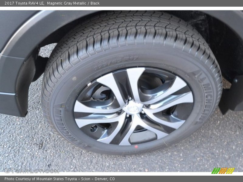 Magnetic Gray Metallic / Black 2017 Toyota RAV4 LE