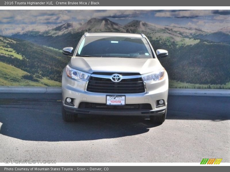 Creme Brulee Mica / Black 2016 Toyota Highlander XLE