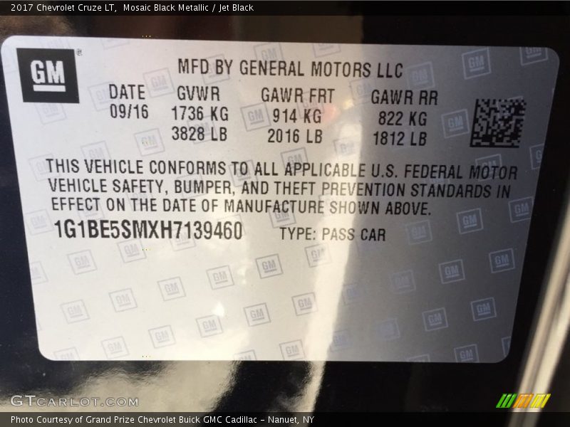 Mosaic Black Metallic / Jet Black 2017 Chevrolet Cruze LT
