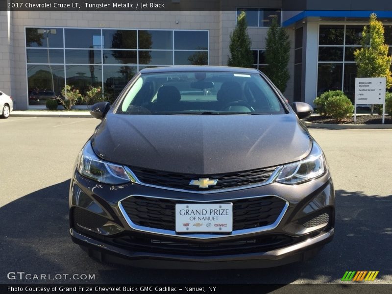 Tungsten Metallic / Jet Black 2017 Chevrolet Cruze LT