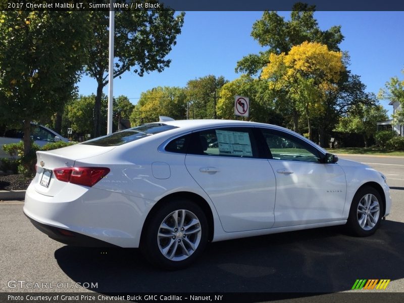 Summit White / Jet Black 2017 Chevrolet Malibu LT