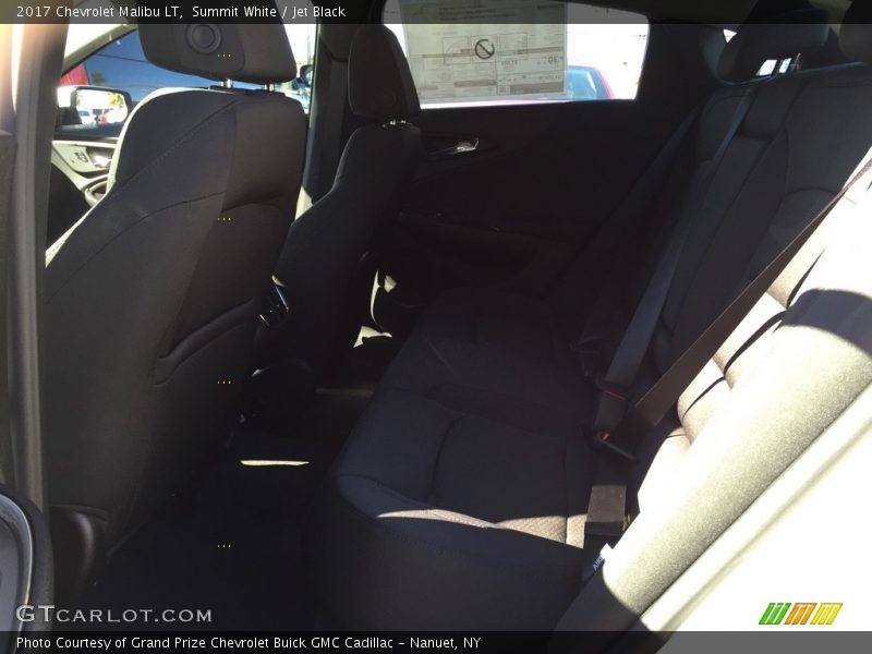 Summit White / Jet Black 2017 Chevrolet Malibu LT
