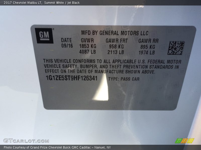 Summit White / Jet Black 2017 Chevrolet Malibu LT