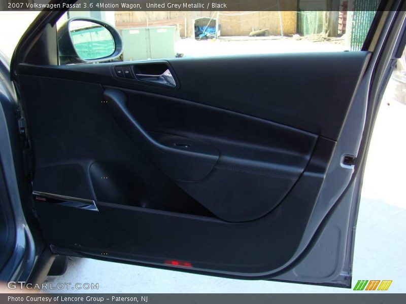 United Grey Metallic / Black 2007 Volkswagen Passat 3.6 4Motion Wagon