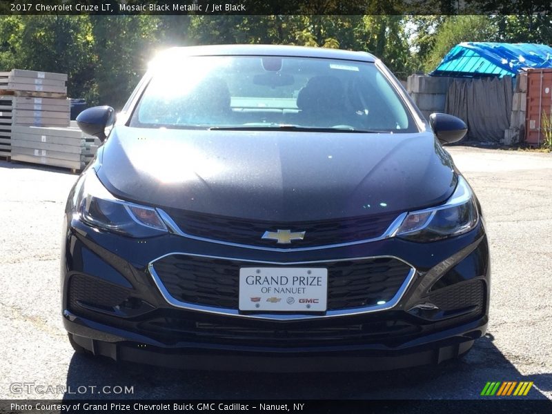 Mosaic Black Metallic / Jet Black 2017 Chevrolet Cruze LT