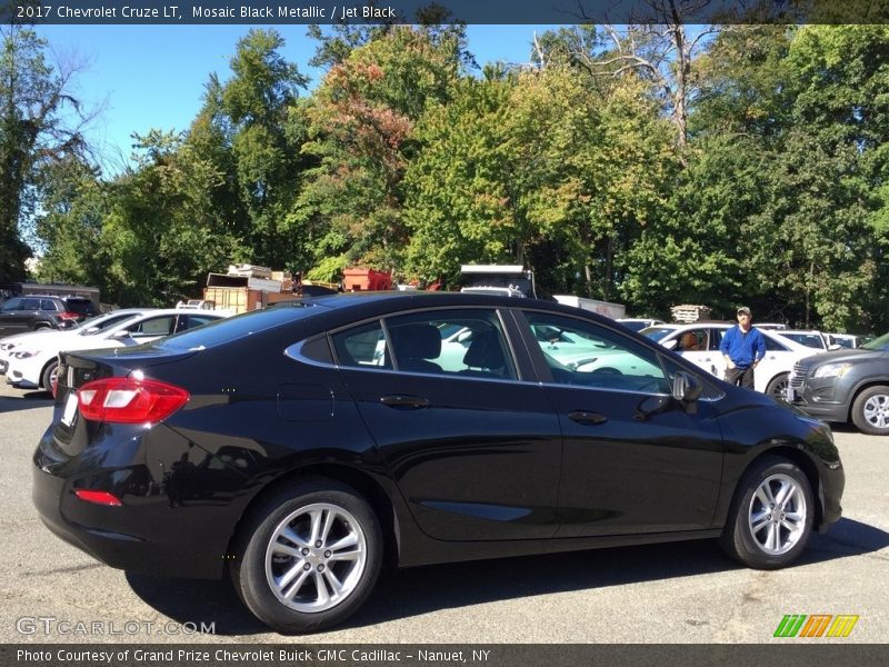 Mosaic Black Metallic / Jet Black 2017 Chevrolet Cruze LT