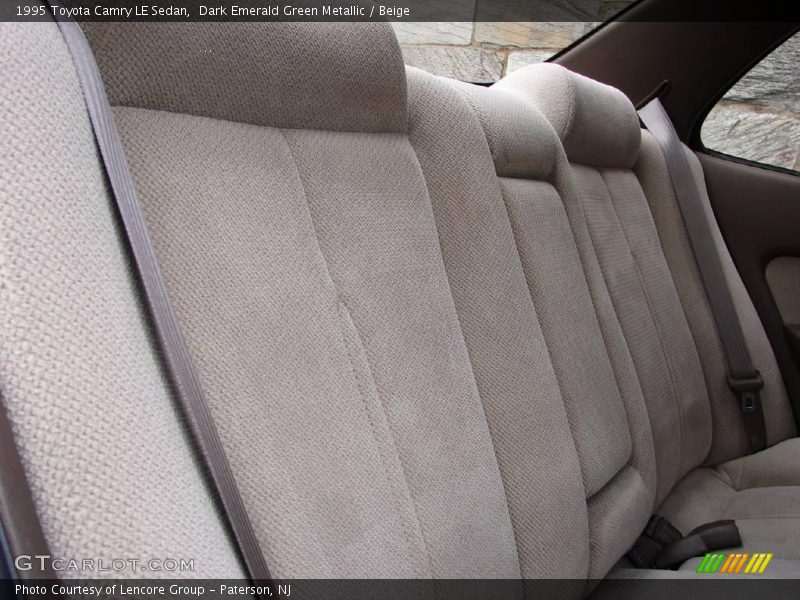Dark Emerald Green Metallic / Beige 1995 Toyota Camry LE Sedan