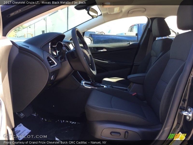Mosaic Black Metallic / Jet Black 2017 Chevrolet Cruze LT