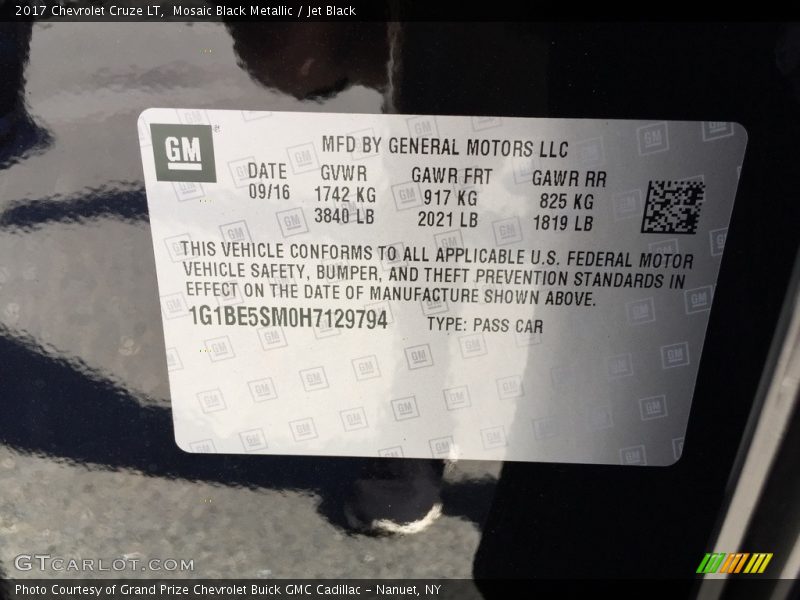 Mosaic Black Metallic / Jet Black 2017 Chevrolet Cruze LT