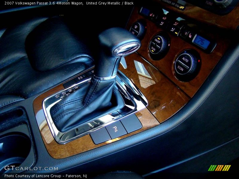 United Grey Metallic / Black 2007 Volkswagen Passat 3.6 4Motion Wagon