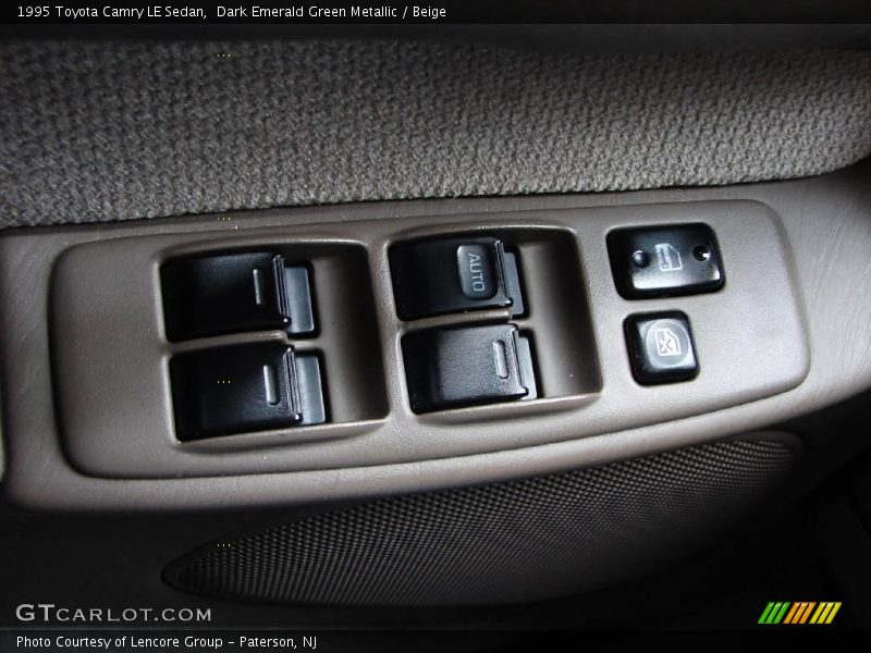 Dark Emerald Green Metallic / Beige 1995 Toyota Camry LE Sedan
