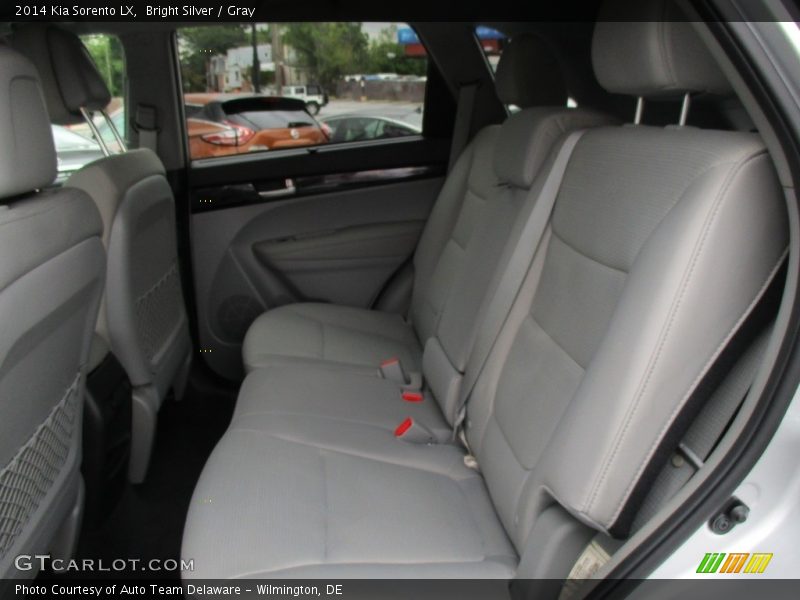 Bright Silver / Gray 2014 Kia Sorento LX