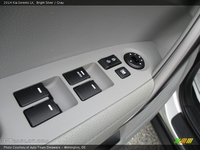 Bright Silver / Gray 2014 Kia Sorento LX