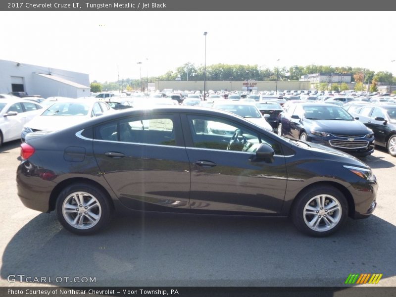 Tungsten Metallic / Jet Black 2017 Chevrolet Cruze LT