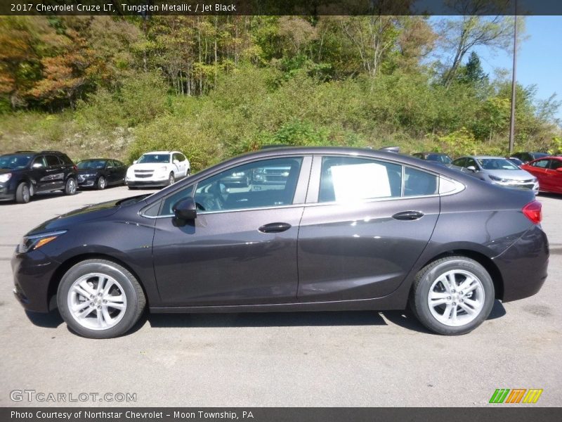 Tungsten Metallic / Jet Black 2017 Chevrolet Cruze LT