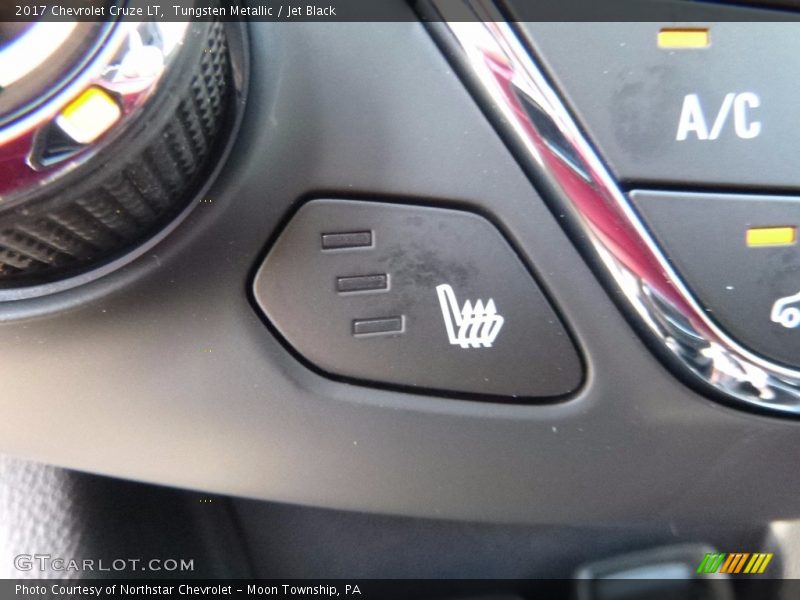 Tungsten Metallic / Jet Black 2017 Chevrolet Cruze LT