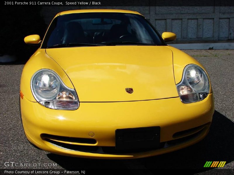 Speed Yellow / Black 2001 Porsche 911 Carrera Coupe