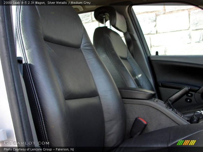Silver Metallic / Medium Grey 2000 Saab 9-5 2.3t Wagon