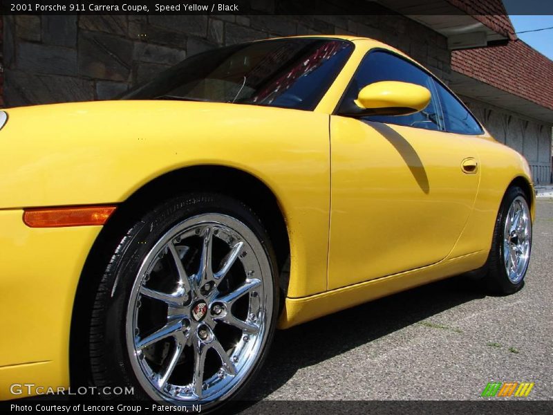 Speed Yellow / Black 2001 Porsche 911 Carrera Coupe