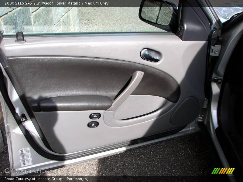 Silver Metallic / Medium Grey 2000 Saab 9-5 2.3t Wagon