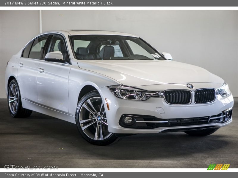 Front 3/4 View of 2017 3 Series 330i Sedan