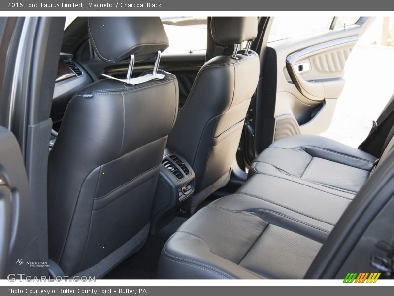 Magnetic / Charcoal Black 2016 Ford Taurus Limited