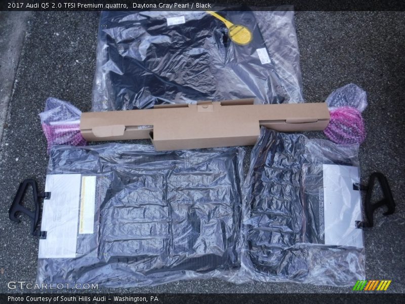 Daytona Gray Pearl / Black 2017 Audi Q5 2.0 TFSI Premium quattro