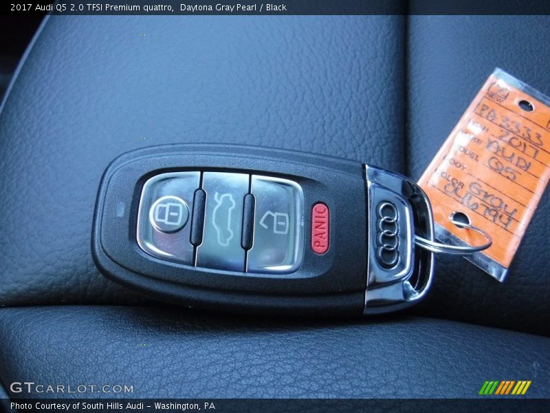 Keys of 2017 Q5 2.0 TFSI Premium quattro