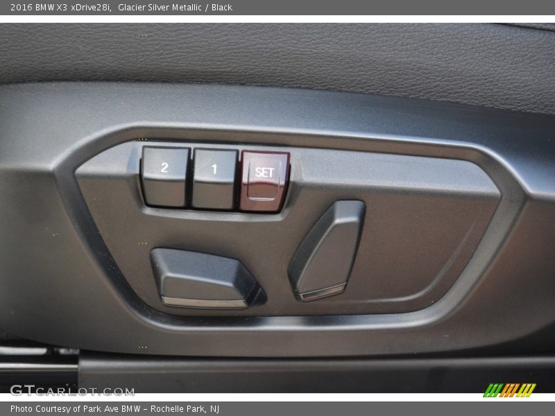 Glacier Silver Metallic / Black 2016 BMW X3 xDrive28i